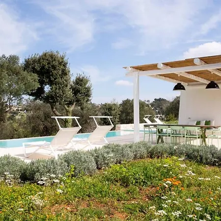Trullo M *
